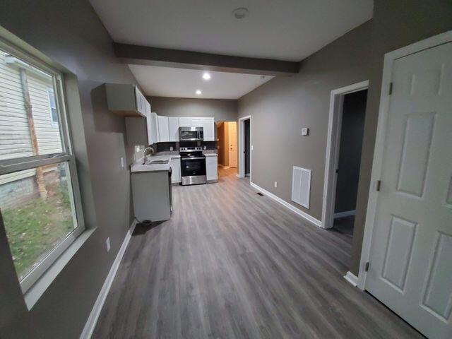 Photo #8: 204 Poplar Street