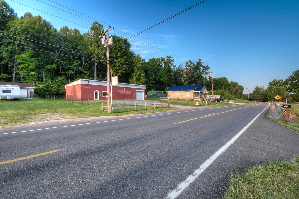 Photo #4: 3133 Weaver Pike