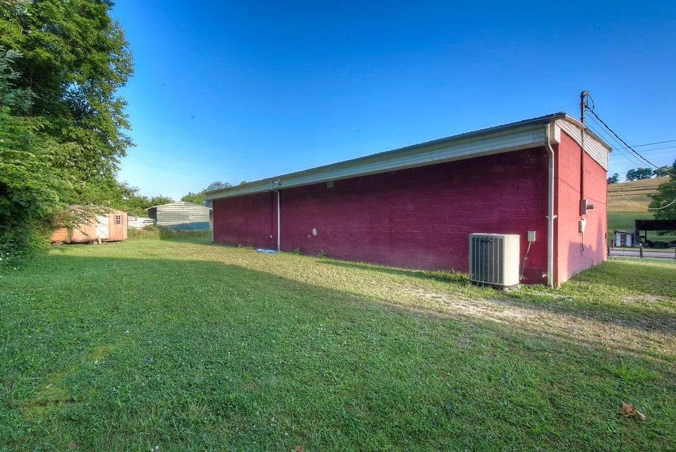 Photo #21: 3133 Weaver Pike