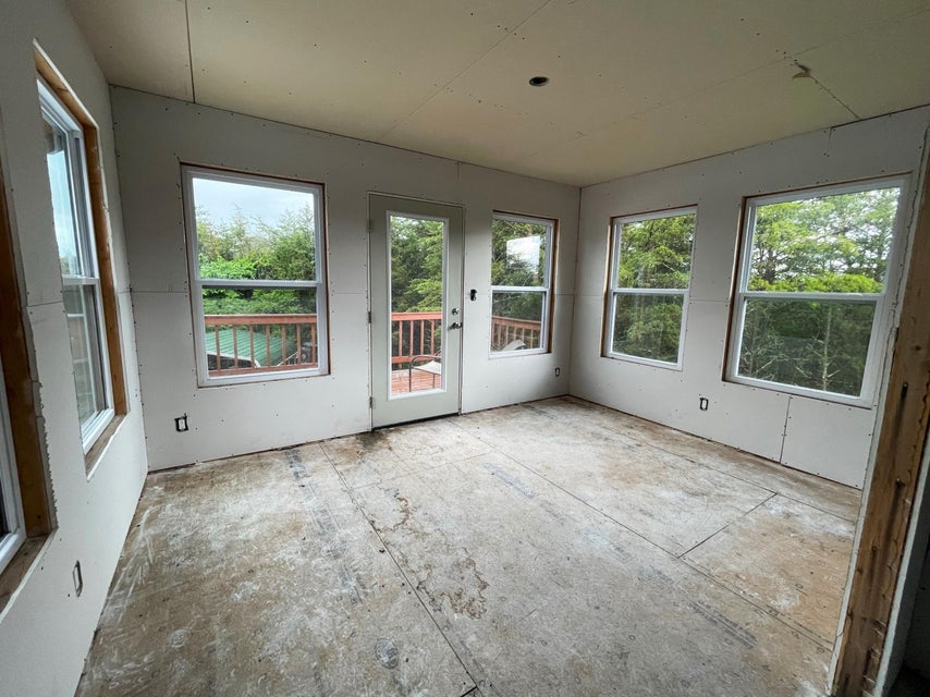Photo #23: 747 Quail Way