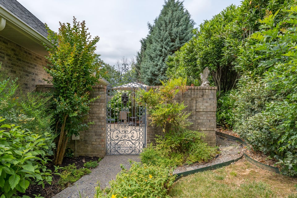 Photo #4: 103 Strawberry Field Drive