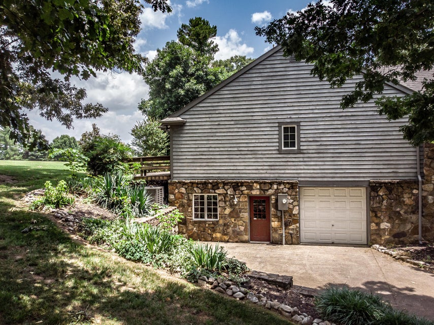 Photo #49: 40 Oakmont Lane