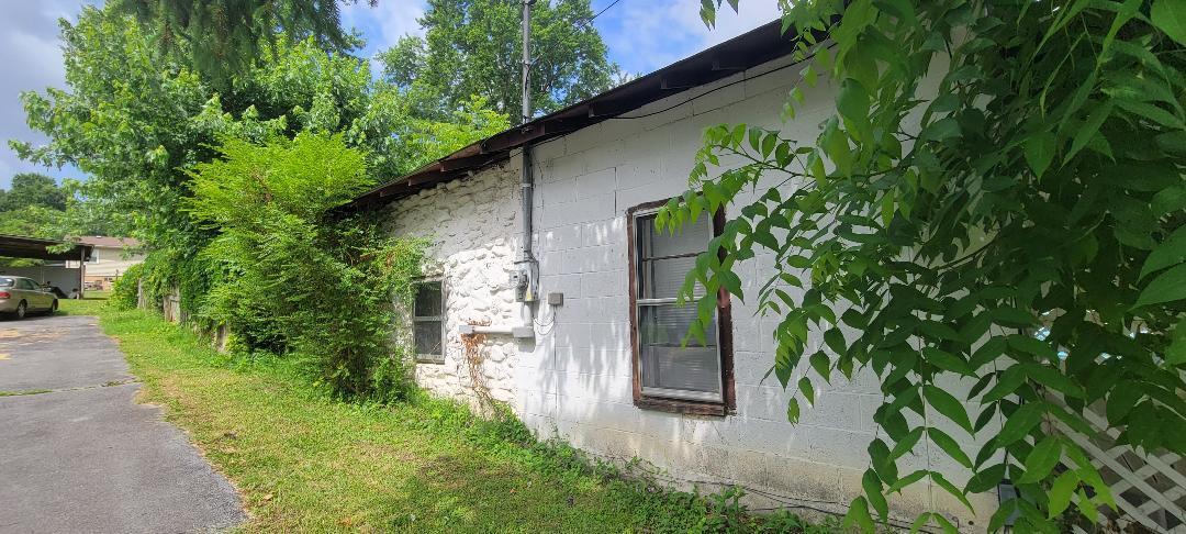 Photo #13: 125 Tyler Street