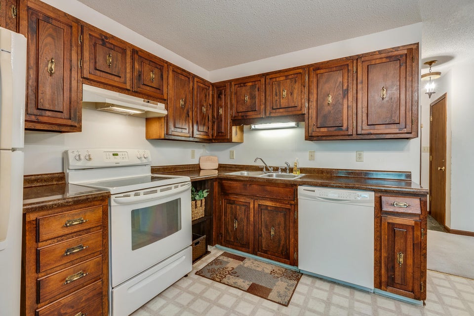 Photo #11: 1540 Colony Park Drive