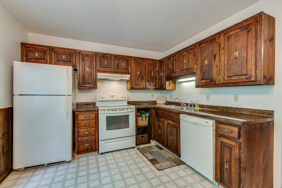 Photo #12: 1540 Colony Park Drive