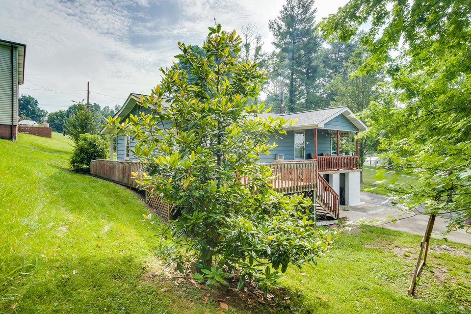 Photo #29: 1324 Ridgecrest Avenue