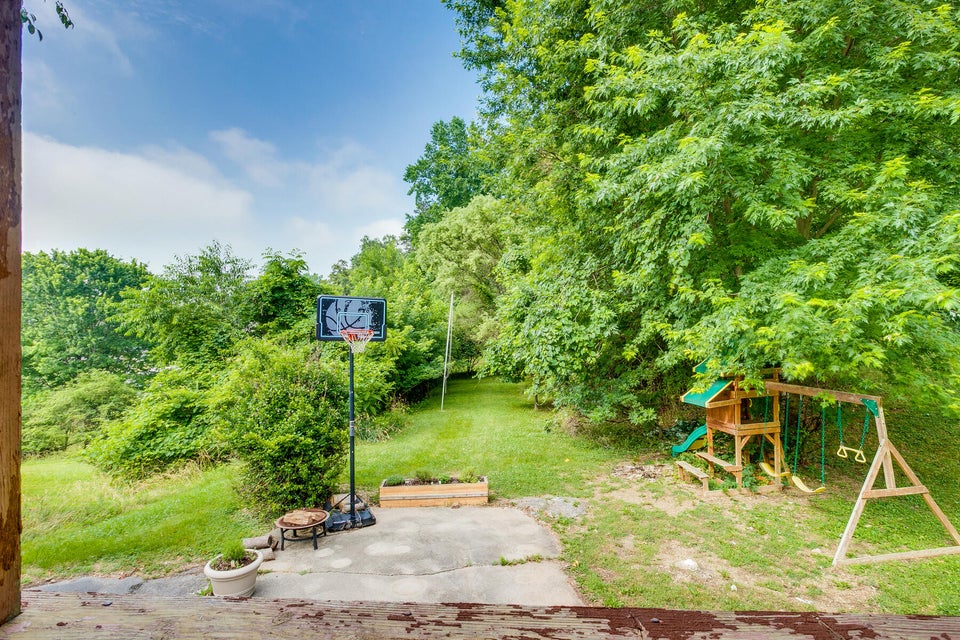 Photo #32: 1324 Ridgecrest Avenue