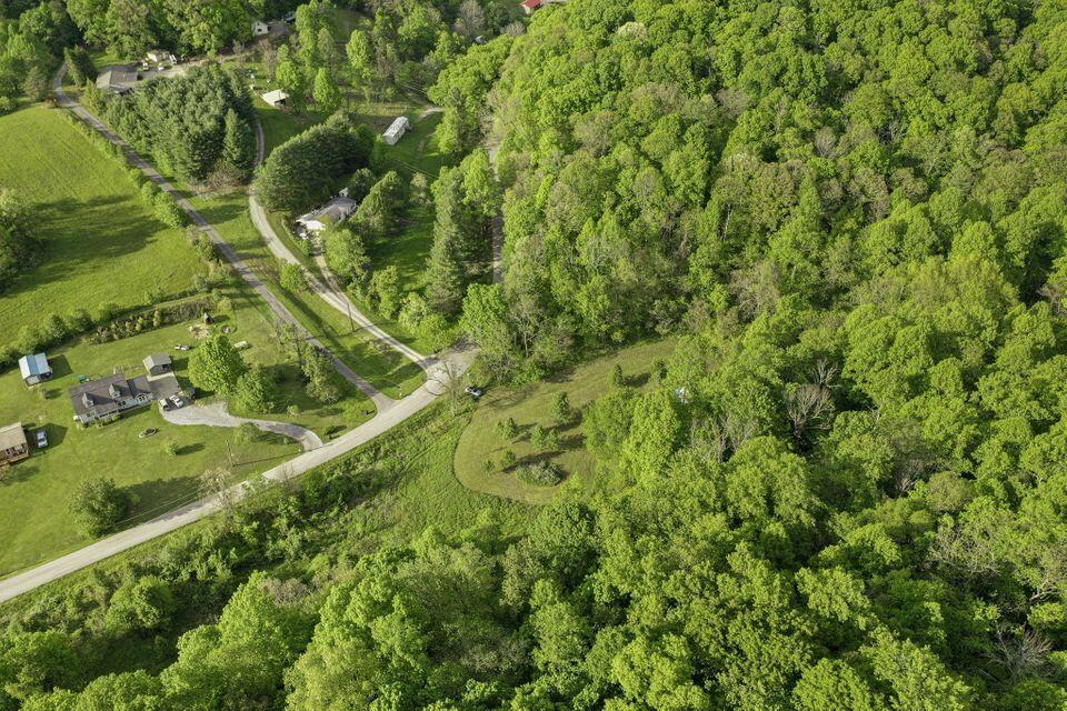 Photo #2: 494 Rodefer Hollow Road