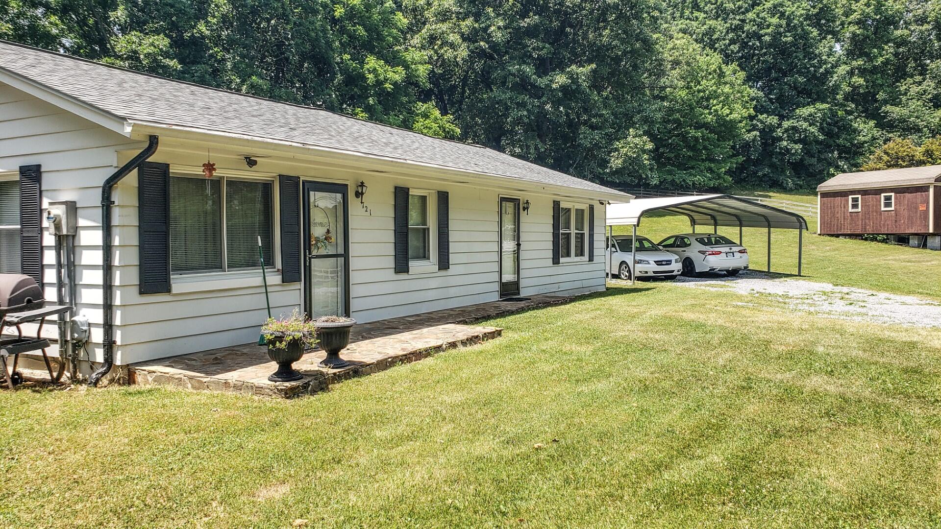 Photo #2: 721 Rector Drive