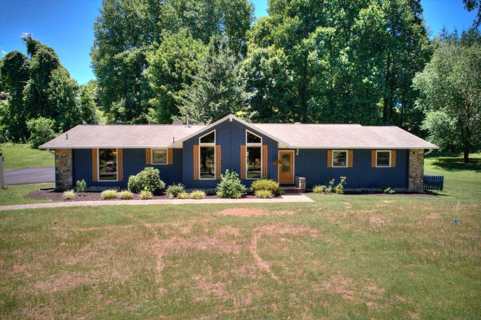 Photo #25: 701 Quail Hollow Drive