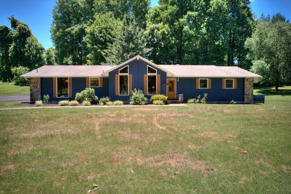 Photo #46: 701 Quail Hollow Drive