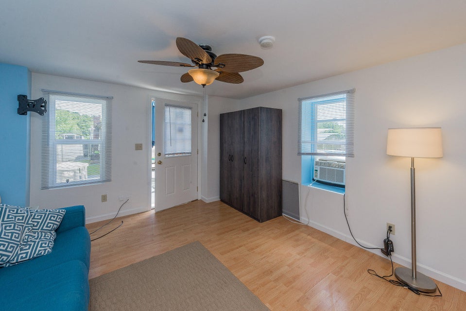 Photo #32: 205 Willow Street