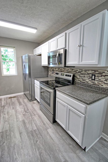 Photo #4: 509 Pardee Street