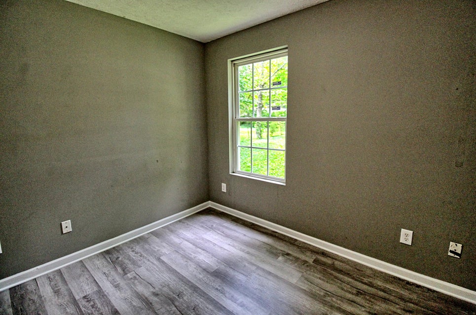 Photo #15: 509 Pardee Street