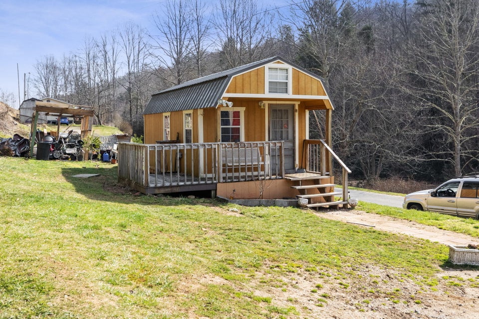 Photo #24: 844 Rector Laurel Road