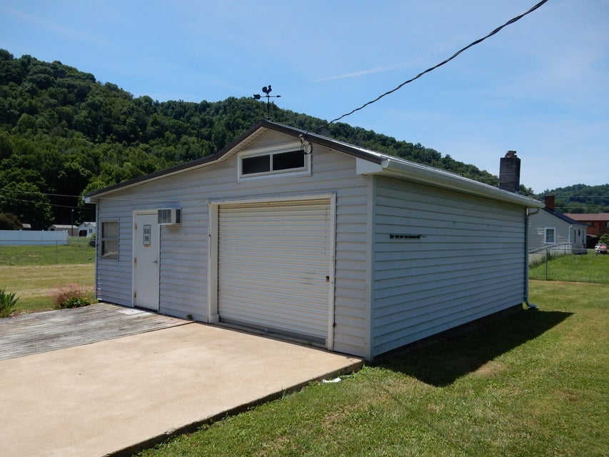 Photo #3: 158 Starlight Drive