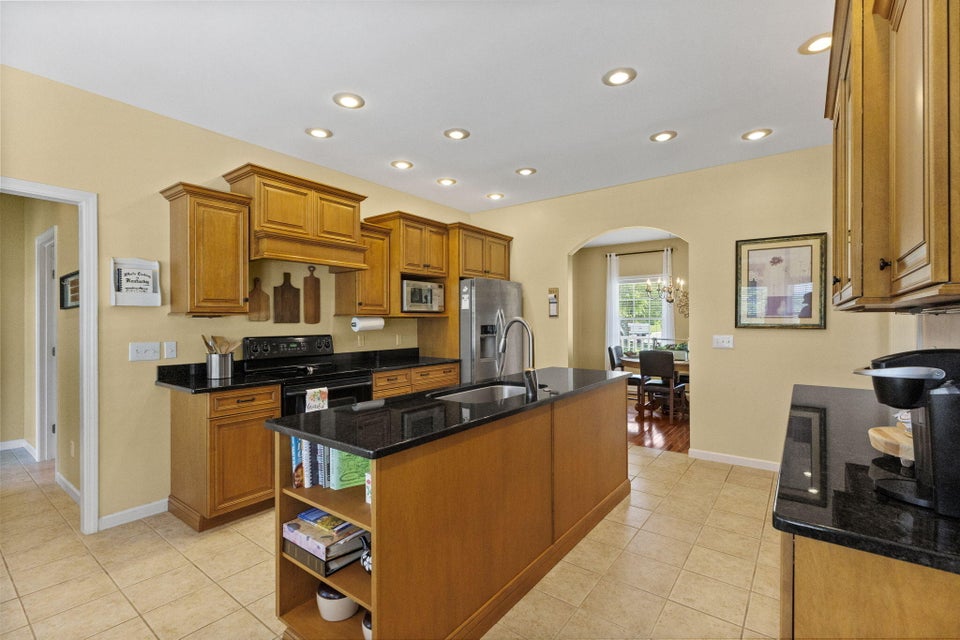 Photo #14: 805 Galloway Drive