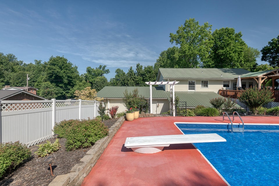 Photo #10: 145 Clearview Street