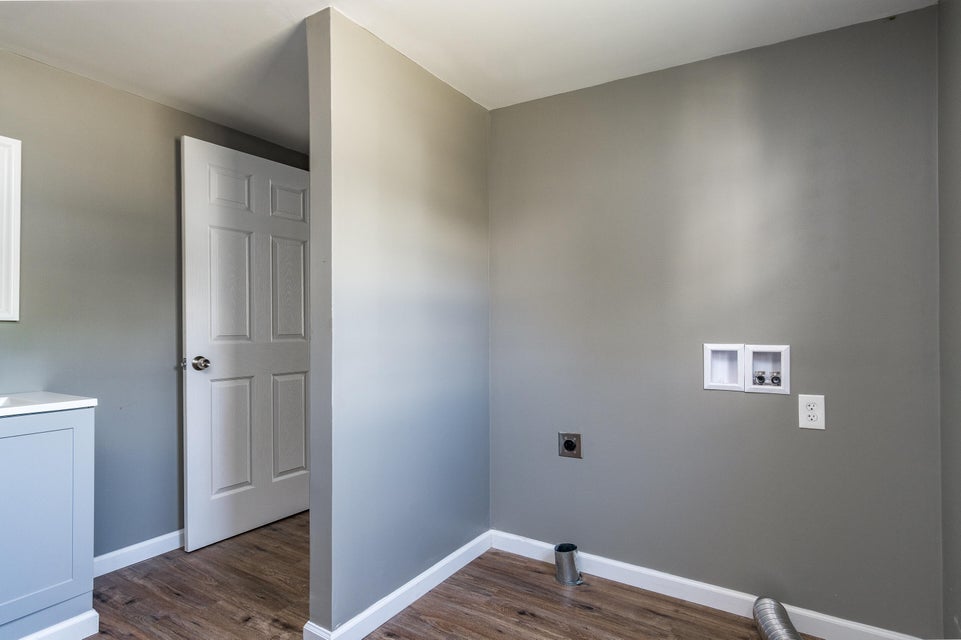 Photo #16: 507 Kincaid Street