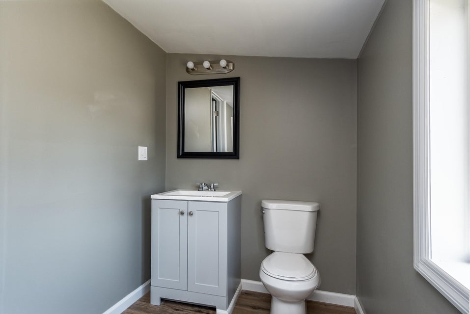 Photo #18: 507 Kincaid Street