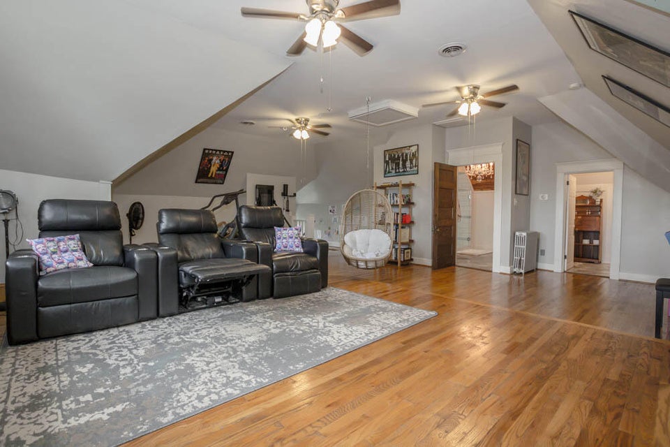 Photo #54: 700 Locust Street