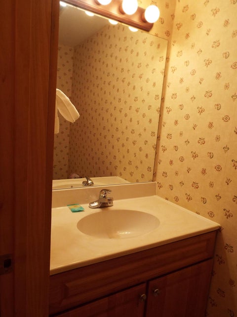 Photo #19: 830 Golf View Blvd.
