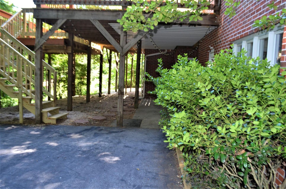Photo #48: 1501 Strawberry Lane