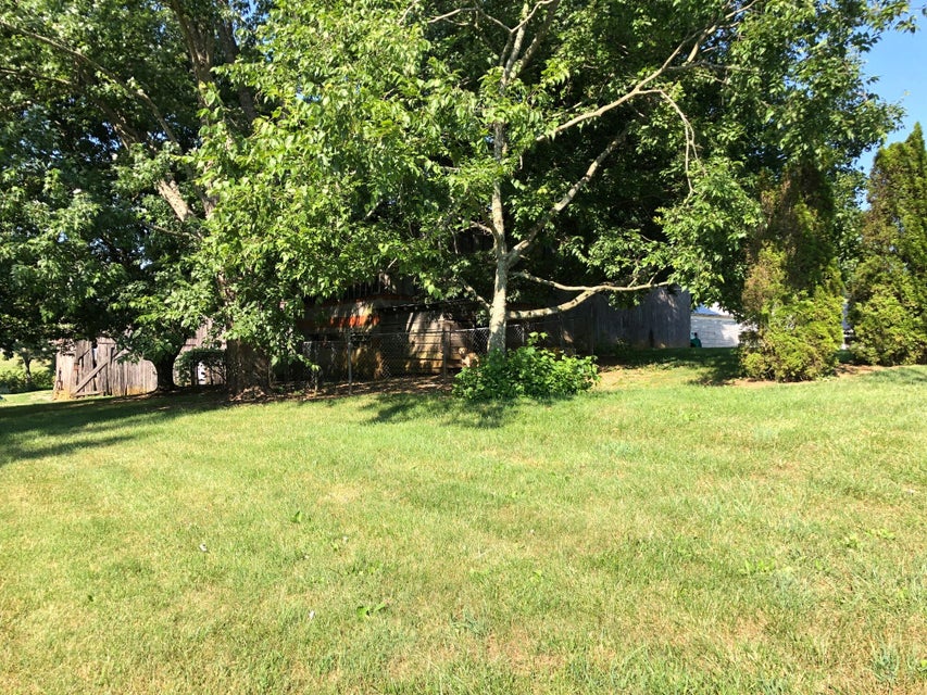 Photo #29: 527 Hairetown Road