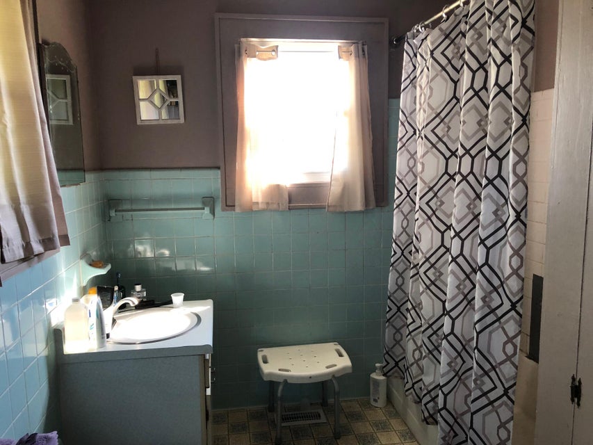 Photo #19: 527 Hairetown Road
