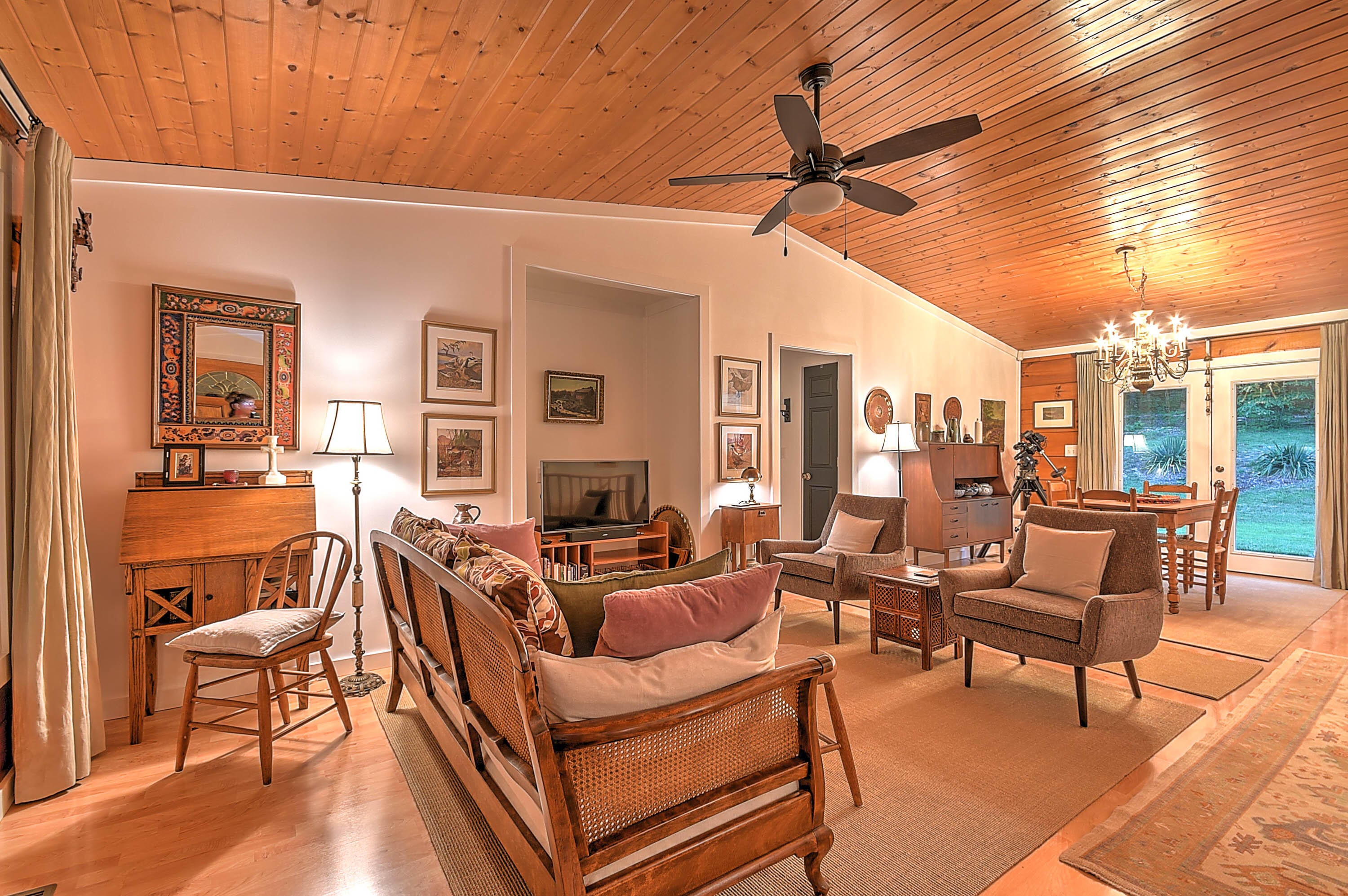 Photo #9: 385 Overbrook Lane