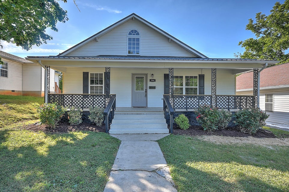 Photo #2: 504 Lamont Street