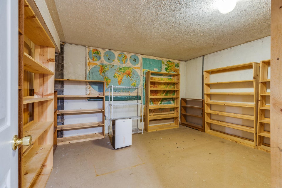 Photo #31: 2103 Evergreen Drive