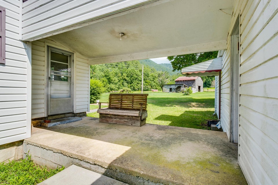 Photo #5: 107 Taylor Drive