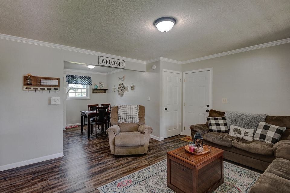 Photo #6: 715 Choctaw Drive