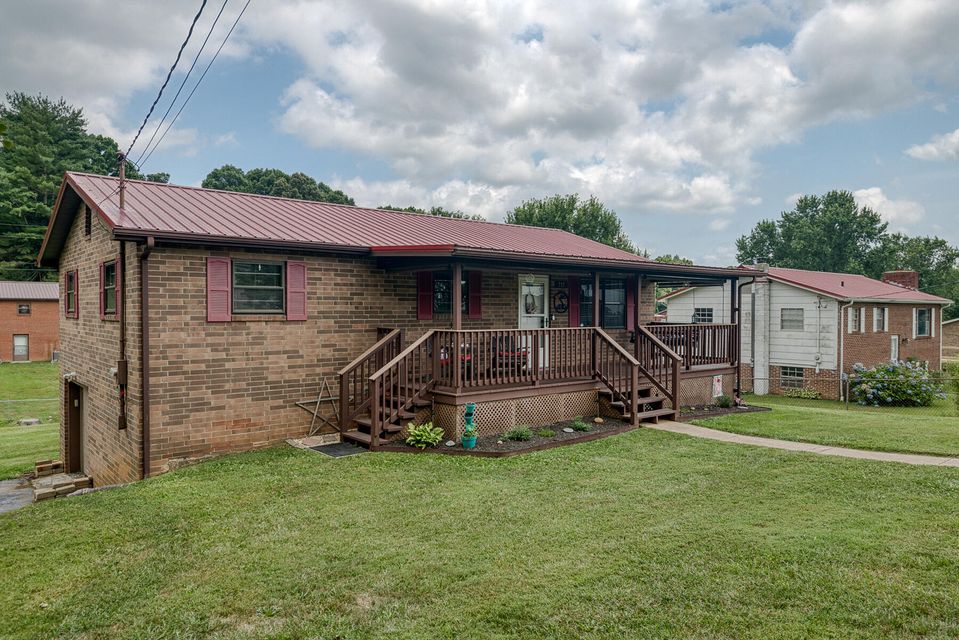 Photo #33: 715 Choctaw Drive