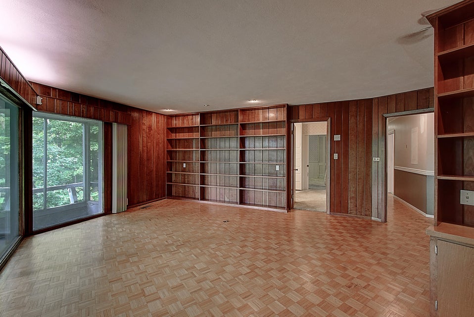 Photo #27: 226 Chickasaw Street