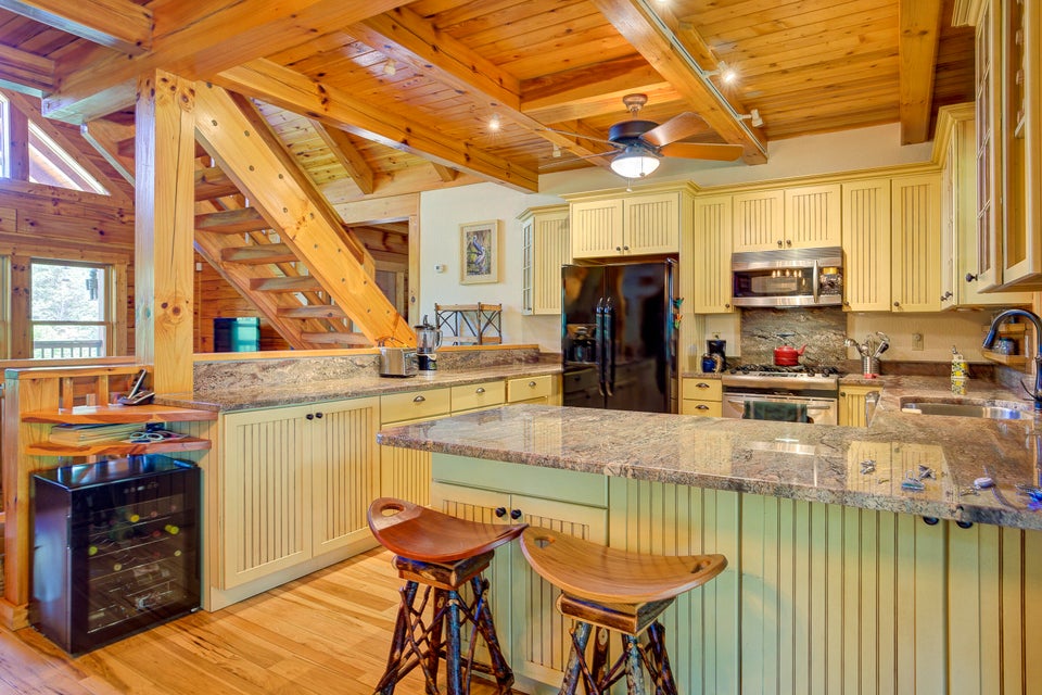 Photo #16: 200 Riverview Court