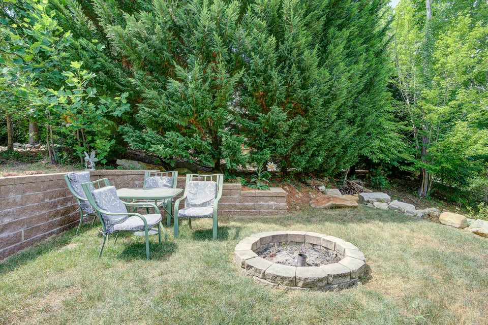 Photo #64: 200 Riverview Court