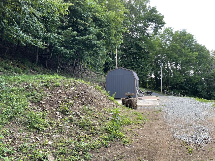 Photo #17: 154 Log Cabin Lane