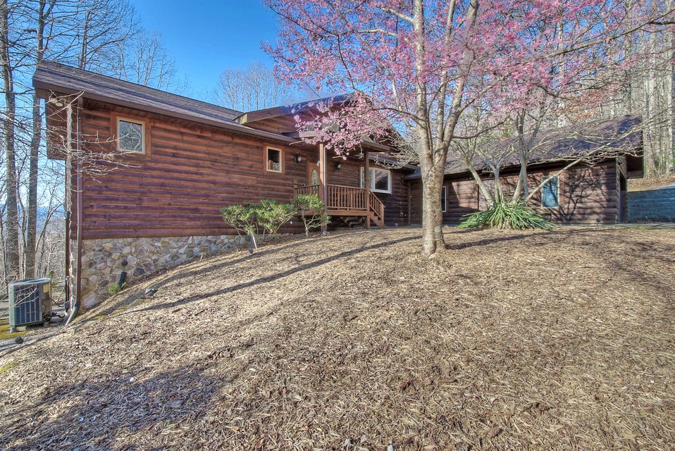 Photo #2: 201 Bear Ridge Drive