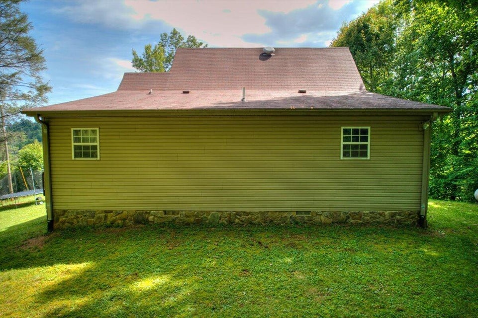 Photo #26: 128 Walter Stevens Road