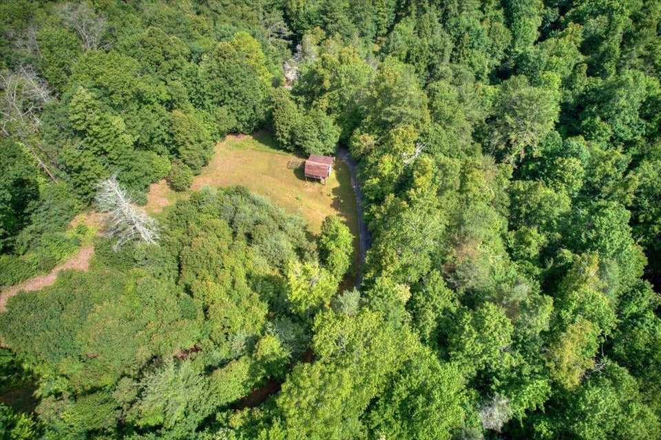 Photo #31: 128 Walter Stevens Road