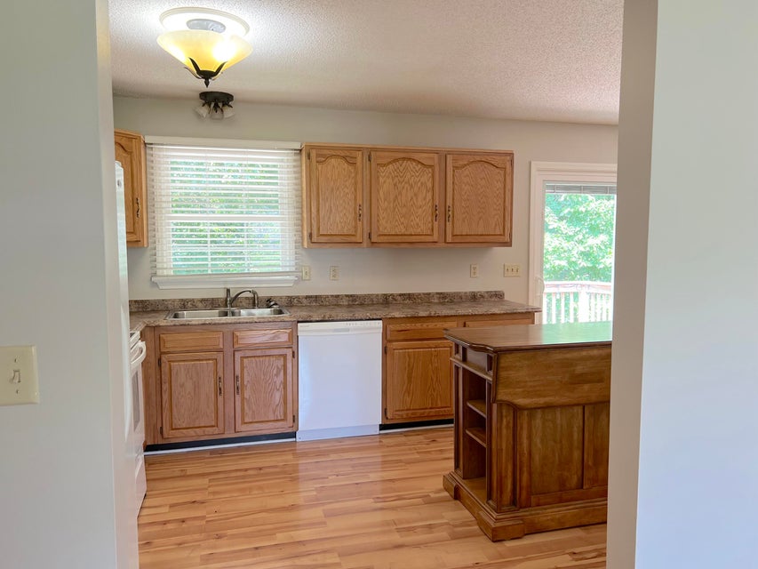 Photo #9: 1008 Bryan Court