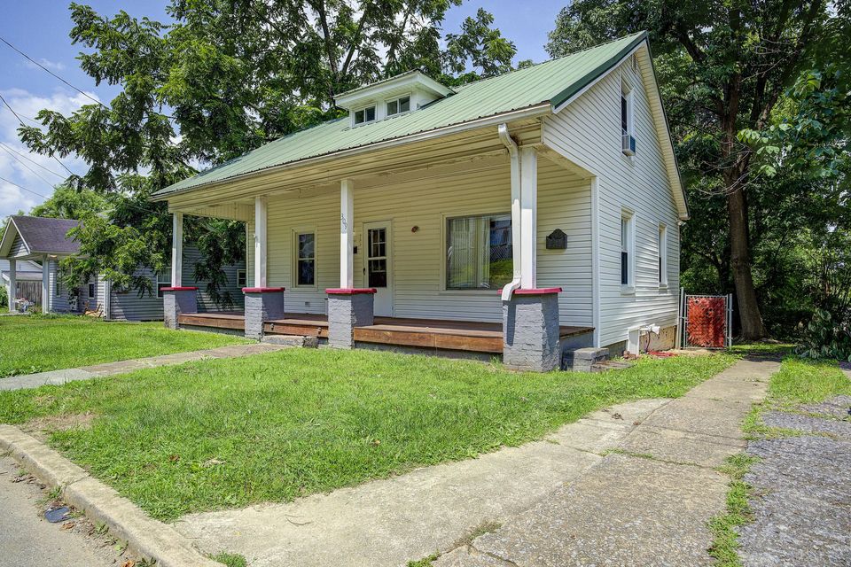 Photo #2: 309 Chestnut Street