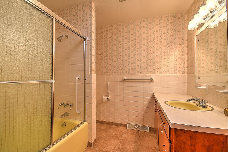 Photo #20: 1413 Brentwood Drive