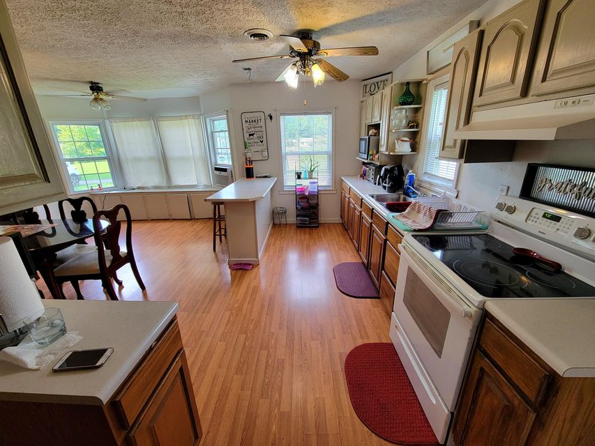 Photo #15: 8310 Chetwood Road