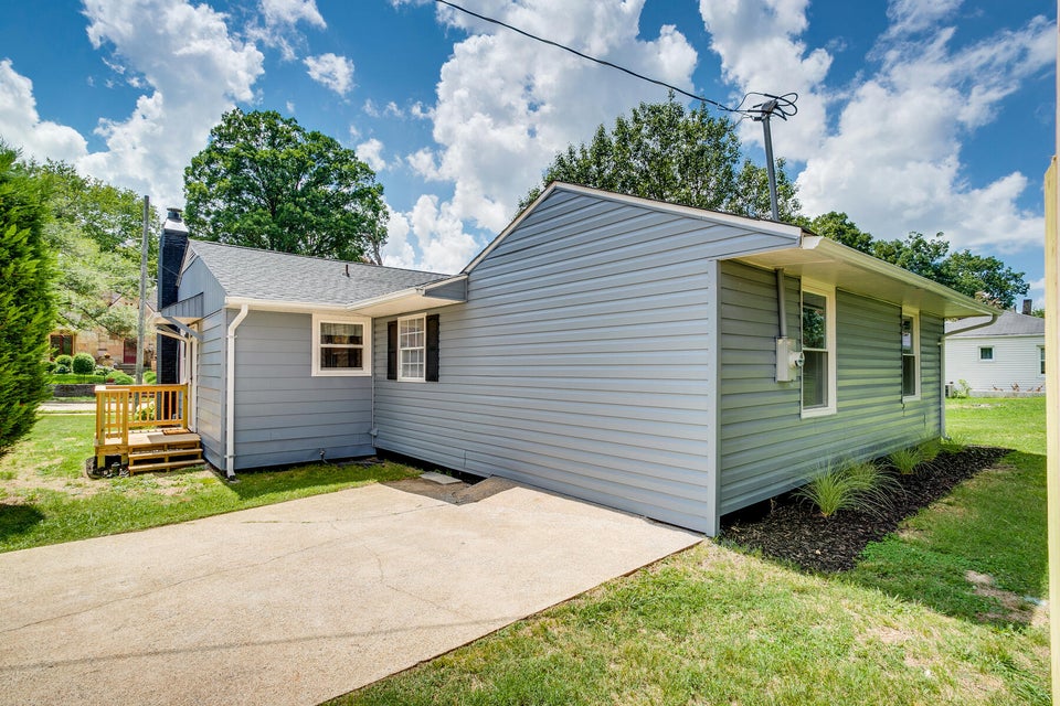 Photo #26: 2241 Cypress Street