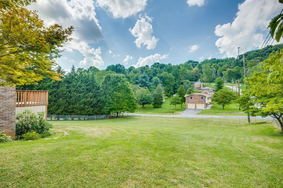 Photo #4: 123 Shuler Drive