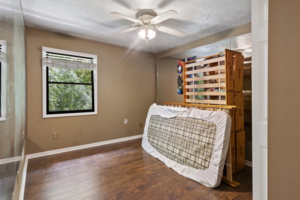 Photo #30: 626 Blanton Avenue