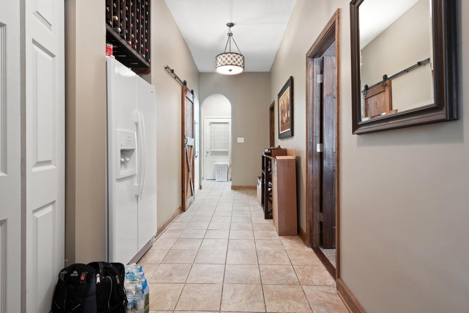 Photo #34: 626 Blanton Avenue